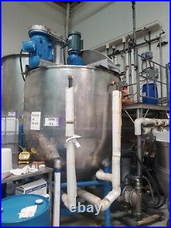 1000 GALLON stainless steel mixing tank WITH SWEEPER AND HOMOGENIZER